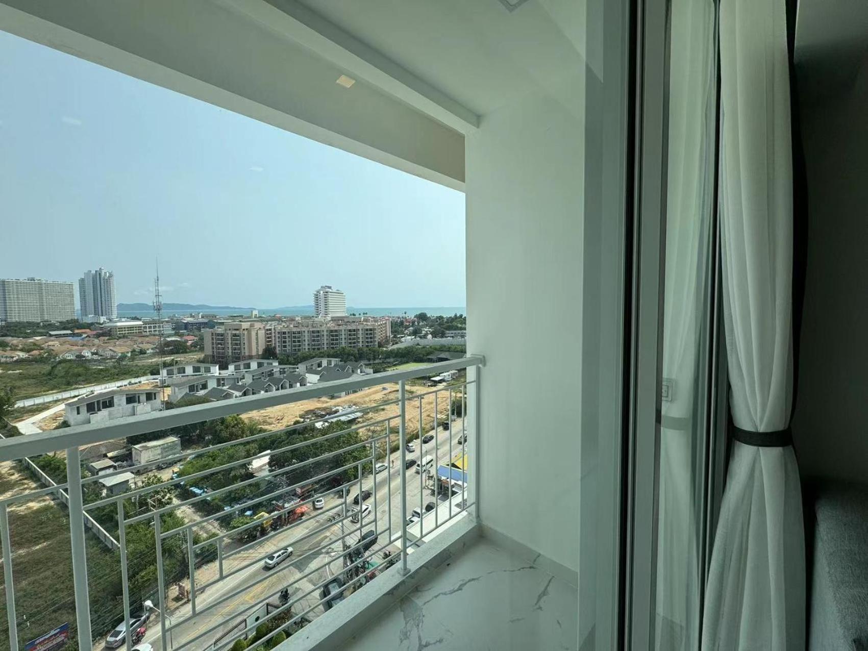 The Empire Chic Residence Jomtien & Yahaha Εξωτερικό φωτογραφία